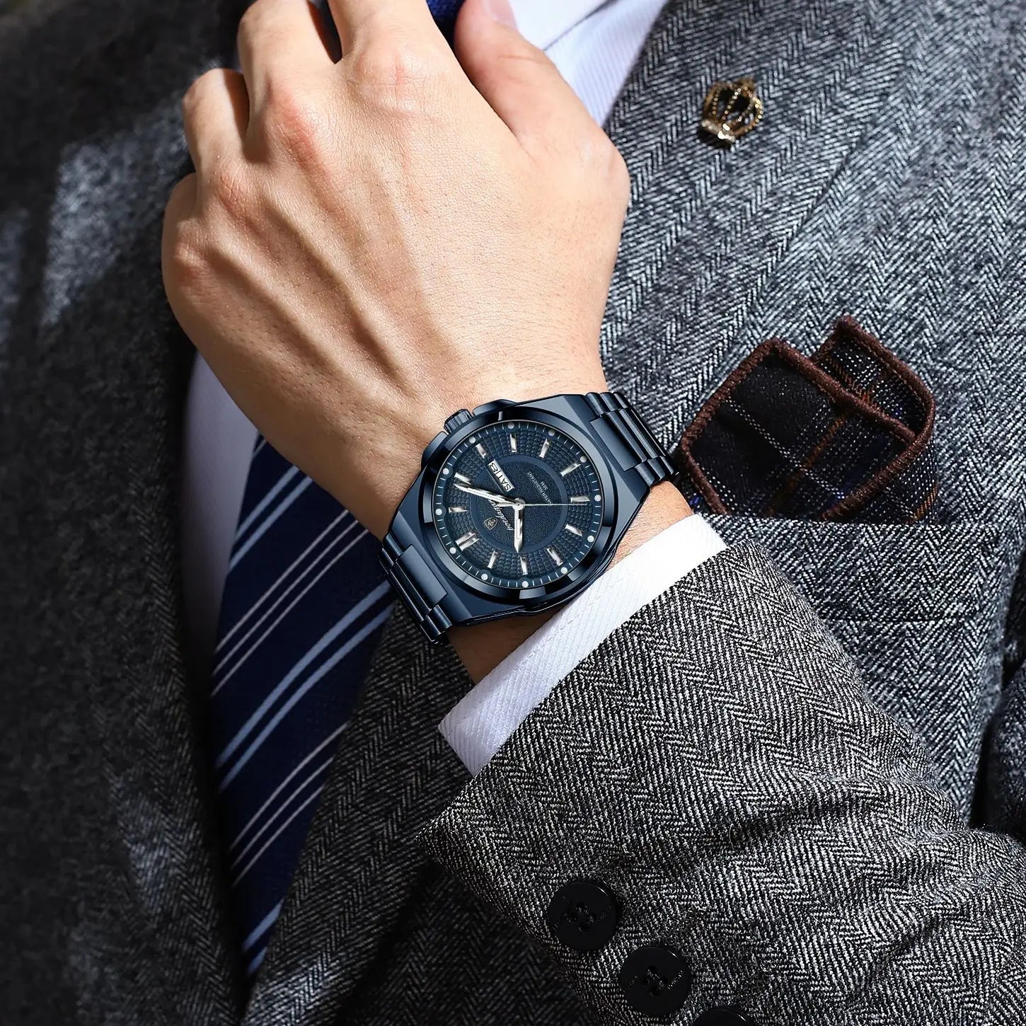 Full Calendar Sport Watch – Luminous Dial with Hidden Clasp Bracelet